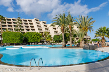 Poolbereich  Costa Teguise Canarias Spanien by Peter Ehlert in LanzaroteHotels