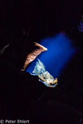 Beleuchter Fleck im Wasser  Haría Canarias Spanien by Peter Ehlert in LanzaroteJameos