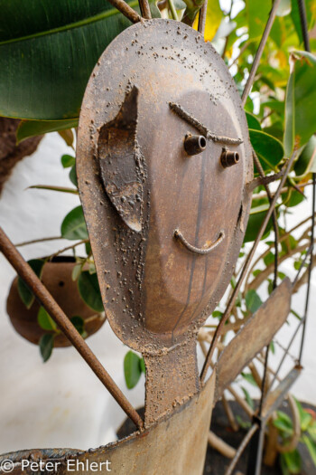 Gesicht aus Metall   Nazaret Canarias Spanien by Peter Ehlert in LanzaroteLagomar