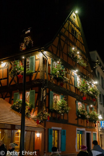 Fachwerkhäuser und Lichter  Colmar Département Haut-Rhin Frankreich by Peter Ehlert in Elsass-Winter