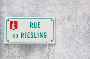 Straßenschild  Eguisheim Département Haut-Rhin Frankreich by Peter Ehlert in Elsass-Winter