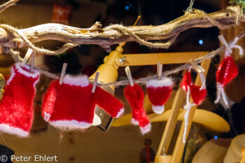 Wäscheleine Frau Noel  Eguisheim Département Haut-Rhin Frankreich by Peter Ehlert in Elsass-Winter