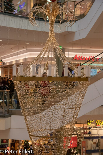 Lichterschmuck  Braunschweig Niedersachsen Deutschland by Peter Ehlert in Weihnachtsmarkt