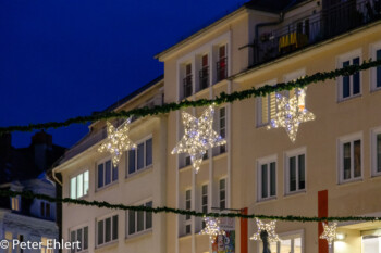 Lichterschmuck  Braunschweig Niedersachsen Deutschland by Peter Ehlert in Weihnachtsmarkt