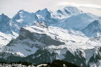 Mont Blanc in den Wolken  Les Gets Département Haute-Savoie Frankreich by Peter Ehlert in Ski_LesGets