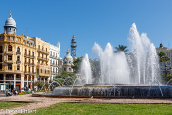 Springbrunnen  Valencia Provinz Valencia Spanien by Peter Ehlert in Valencia_Rathaus_Hauptpost