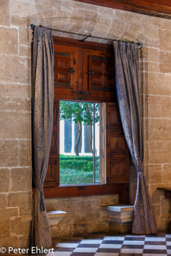 Fenster zum Innenhof  Valencia Provinz Valencia Spanien by Lara Ehlert in Valencia_Seidenbörse