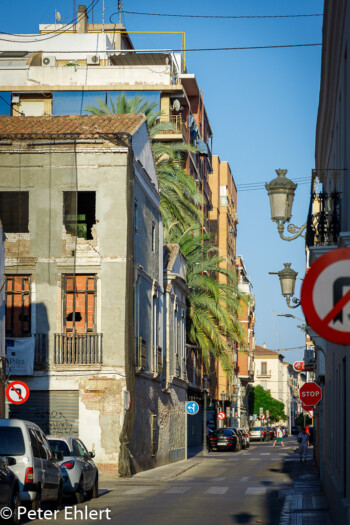 Straße in der Abendsonne  Valencia Provinz Valencia Spanien by Peter Ehlert in Valencia_Cabanyal