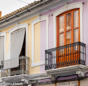 Zweifarbiges Haus  Valencia Provinz Valencia Spanien by Peter Ehlert in Valencia_Cabanyal