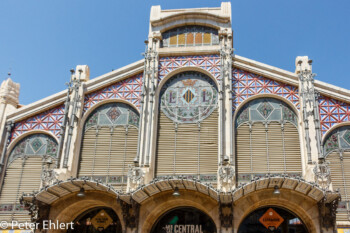 Glasfront am Eingang  Valencia Provinz Valencia Spanien by Lara Ehlert in Valencia_mercat_central