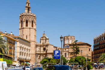 Torre del Micalet  Valencia Provinz Valencia Spanien by Peter Ehlert in Valencia_Kathedrale