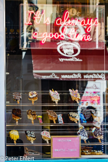 Waffelauslage  Valencia Provinz Valencia Spanien by Lara Ehlert in Valencia_Stadtrundgang