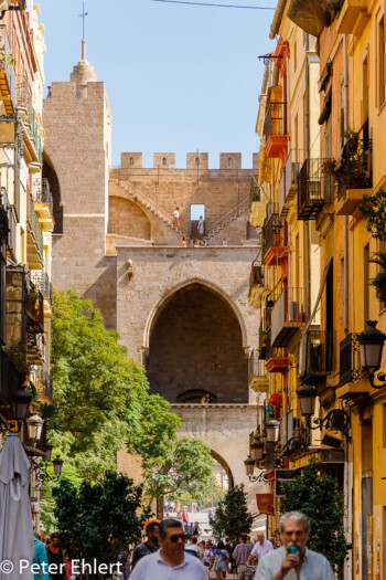 Porta de Serrans  Valencia Provinz Valencia Spanien by Peter Ehlert in Valencia_Stadtrundgang