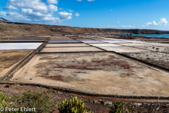 Salinas de Janubio  Yaiza Kanarische Inseln Spanien by Peter Ehlert in LanzaroteInsel