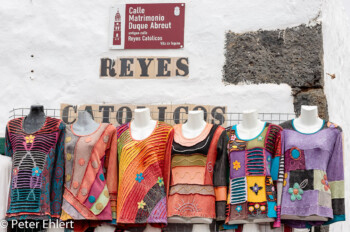 Kleiderständer  Teguise Kanarische Inseln Spanien by Peter Ehlert in LanzaroteTeguise