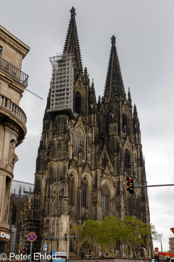 Westseite (Portal) des Kölner Doms  Köln Nordrhein-Westfalen Deutschland by Peter Ehlert in Köln_Stadtrundgang