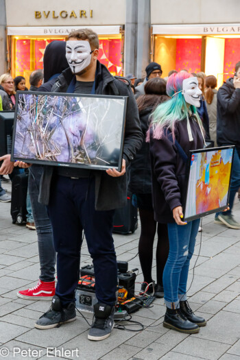 Tierschützer Demo  Köln Nordrhein-Westfalen Deutschland by Peter Ehlert in Köln_Stadtrundgang