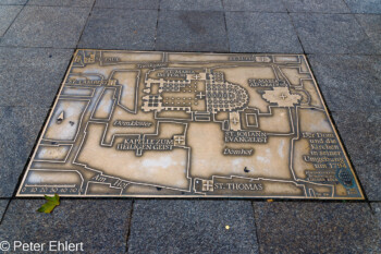 Metallplatte im Boden  Köln Nordrhein-Westfalen Deutschland by Peter Ehlert in Köln_Dom