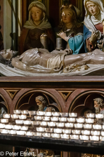Kerzen und Jesus Darstellung  Köln Nordrhein-Westfalen Deutschland by Peter Ehlert in Köln_Dom