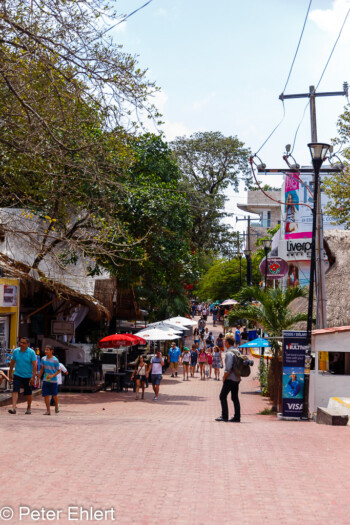 Straßenbild  Playa del Carmen Quintana Roo Mexiko by Peter Ehlert in Stadtrundgang Quinta Avenida