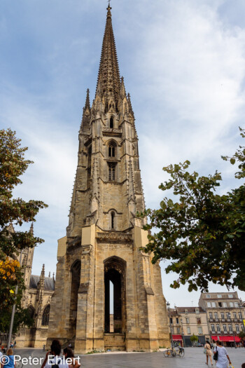 Turm der Basilika Saint-Michel  Bordeaux Département Gironde Frankreich by Peter Ehlert in Stadtrundgang Bordeaux