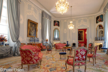 Gesellschaftszimmer  Uzès Gard Frankreich by Peter Ehlert in Uzès - Château Ducal