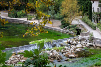 Fontaine-de-Vaucluse Département Vaucluse Frankreich by Peter Ehlert in Luberon_Fontaine-de-Vaucluse