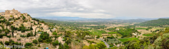 Gordes Département Vaucluse Frankreich by Peter Ehlert in Luberon__Gordes