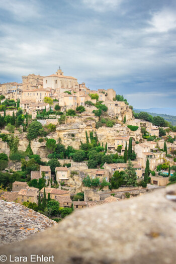 Gordes Département Vaucluse Frankreich by Lara Ehlert in Luberon__Gordes