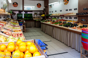 Obst- und Gemüsehandel  Montpellier Département Hérault Frankreich by Peter Ehlert in Montpellier