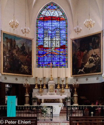 Altar und Fensterbildnis des St.-Roch (Gérard Milon 1987)  Montpellier Département Hérault Frankreich by Peter Ehlert in Montpellier - Saint-Roch