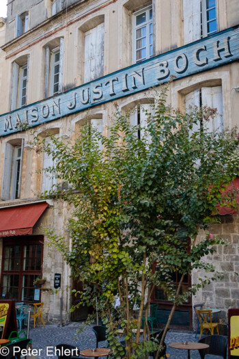 Alte Hausbeschriftung  Montpellier Département Hérault Frankreich by Peter Ehlert in Montpellier