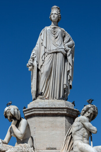 Fontaine Pradier  Nîmes Gard Frankreich by Peter Ehlert in Nimes