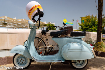 Motorroller mit Helm  Bellaria-Igea Marina Provinz Rimini Italien by Peter Ehlert in Wellness in Bellaria