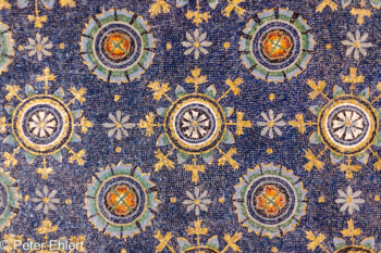 Deckenmosaik  Ravenna Provinz Ravenna Italien by Peter Ehlert in UNESCO Weltkulturerbe in Ravenna