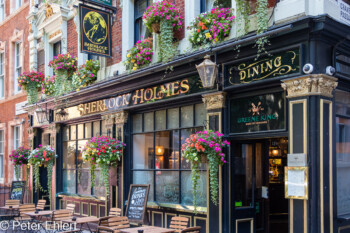 Sherlock Holmes Pub  London England Vereinigtes Königreich by Peter Ehlert in GB-London-covent