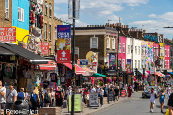 Bunte Häuser und Shops  London England Vereinigtes Königreich by Peter Ehlert in GB-London-camden