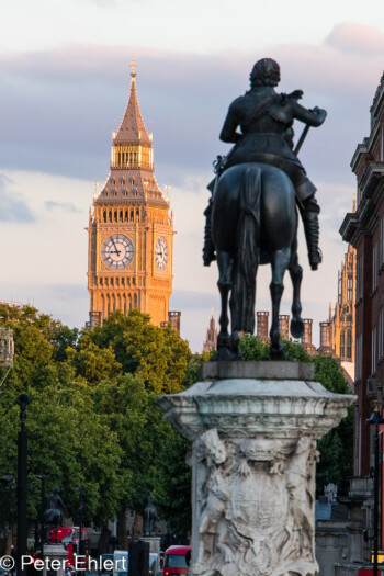 George IV und Big Ben  London England Vereinigtes Königreich by Peter Ehlert in GB-London-trafalgar-westm