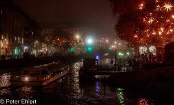 Weihnachtsmarkt am Quai  Straßburg Département Bas-Rhin Frankreich by Peter Ehlert in Weihnachtsmarkt 2022