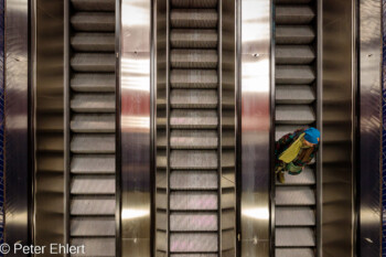 Rolltreppen  München Bayern Deutschland by Peter Ehlert in muc-street