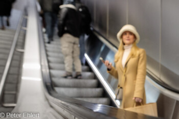 Stufen und Rolltreppe  München Bayern Deutschland by Peter Ehlert in muc-street