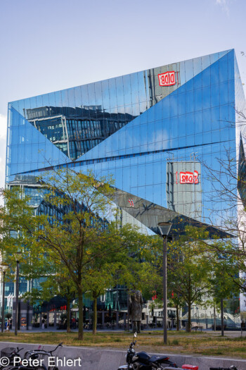 The Cube   Berlin Deutschland by Peter Ehlert in Sause in Berlin 2023