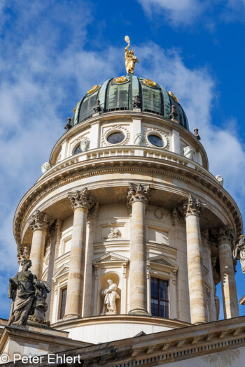 Französische Friedrichstadtkirche   Berlin Deutschland by Peter Ehlert in Sause in Berlin 2023