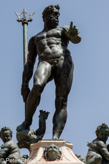 Neptun Brunnen  Bologna Metropolitanstadt Bologna Italien by Peter Ehlert in