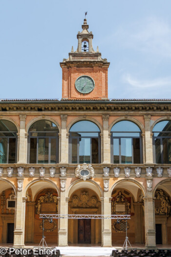 Palazzo dell’Archiginnasio  Bologna Metropolitanstadt Bologna Italien by Peter Ehlert in