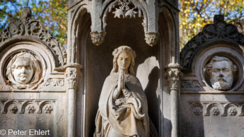 Skulpturen  München Bayern Deutschland by Peter Ehlert in Fotowalk_Südfriedhof