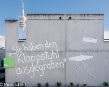House-Art  München Bayern Deutschland by Peter Ehlert in MUC-OLY-Dorf