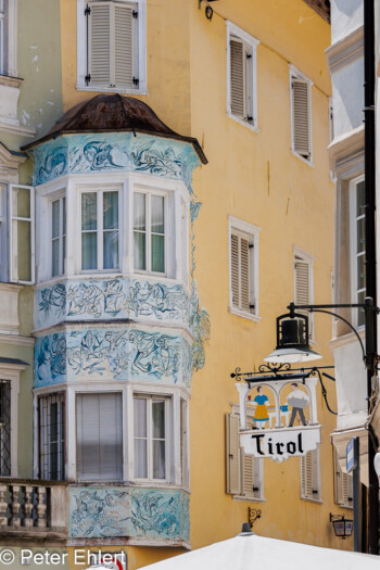 Hausfassade Obstmarkt  Bozen Südtirol Italien by Peter Ehlert in Bozen - Bolzano