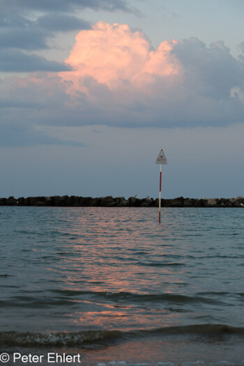 Abendwolke über Meer  Bellaria-Igea Marina Provinz Rimini Italien by Peter Ehlert in Wellness in Bellaria