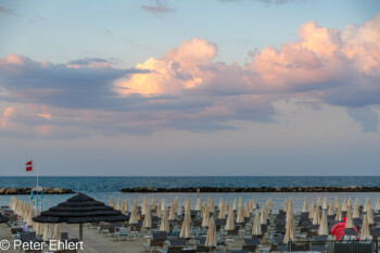 Abendhimmel über Strand  Bellaria-Igea Marina Provinz Rimini Italien by Peter Ehlert in Wellness in Bellaria